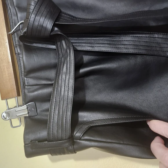 Charming Charlie Black Faux Leather Pencil Skirt Wrap Belt Stitch Details Medium - Picture 3 of 9